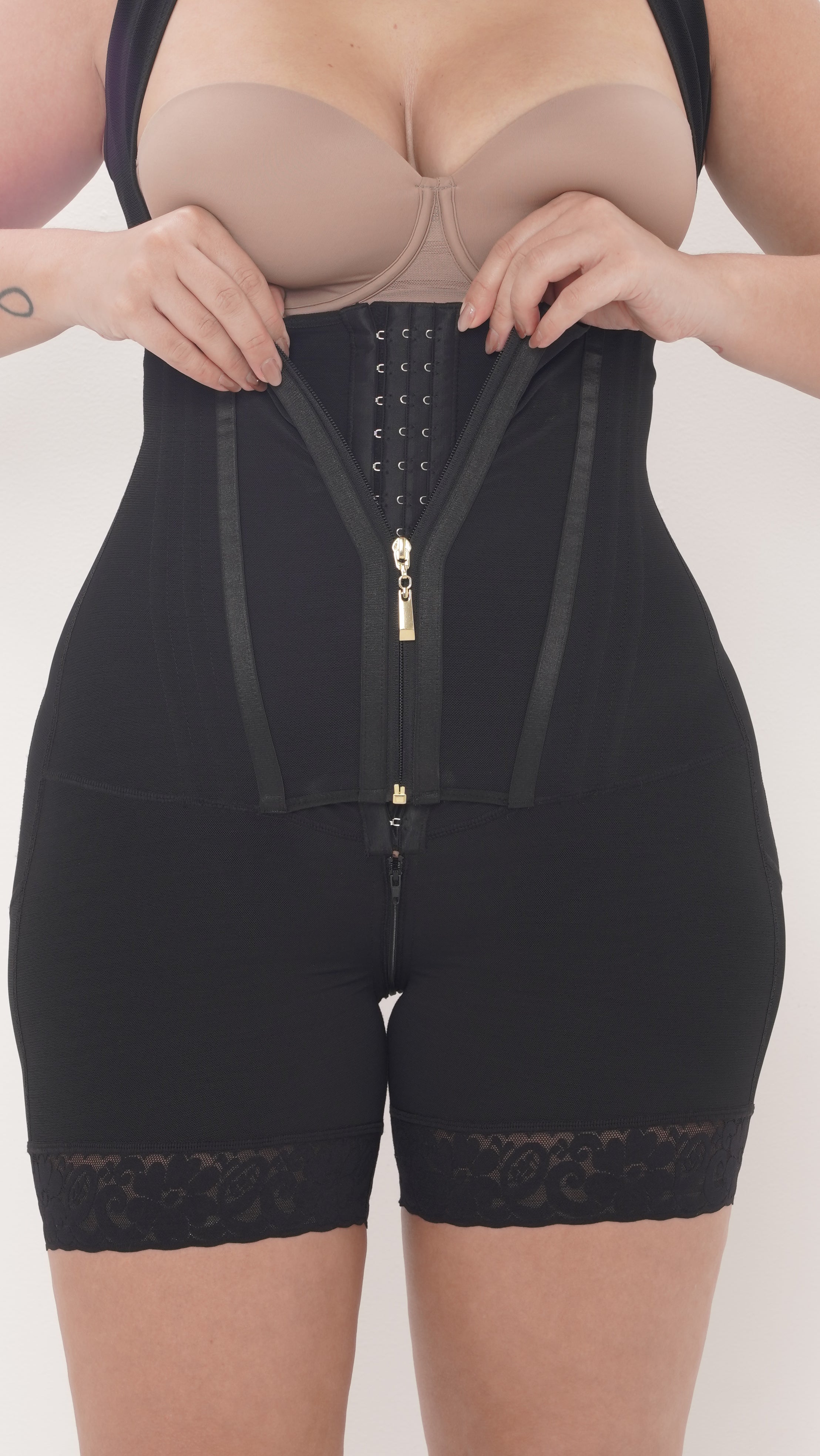 High compression wire faja hourglass